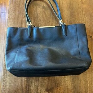 Elegant Black Leather Coach Madison Tote Bag